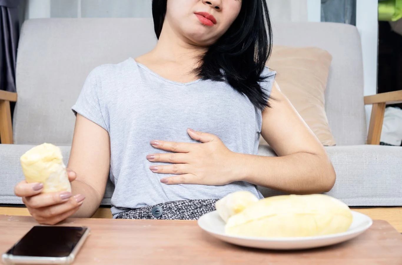 Ăn sầu riêng có béo không? Sầu riêng có bao nhiêu calo? Ăn sầu riêng có béo không