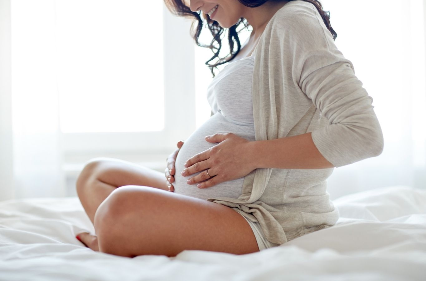 Bà bầu ăn bơ có tốt không? Lợi ích và cách ăn bơ để có một thai kỳ khỏe mạnh bơ cung cấp nhiều chất béo