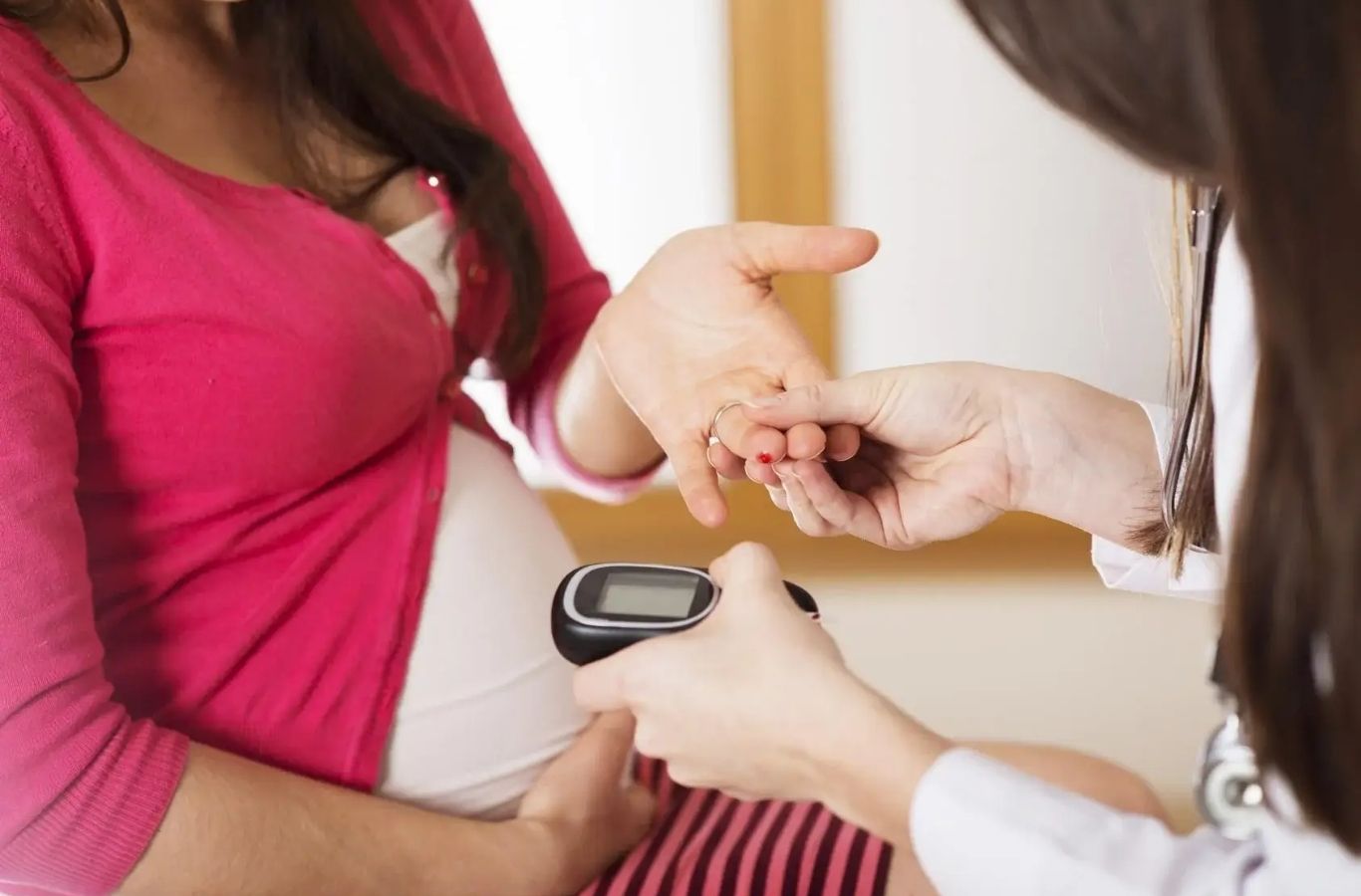 Bà bầu ăn bơ có tốt không? Lợi ích và cách ăn bơ để có một thai kỳ khỏe mạnh bơ giúp duy trì đường