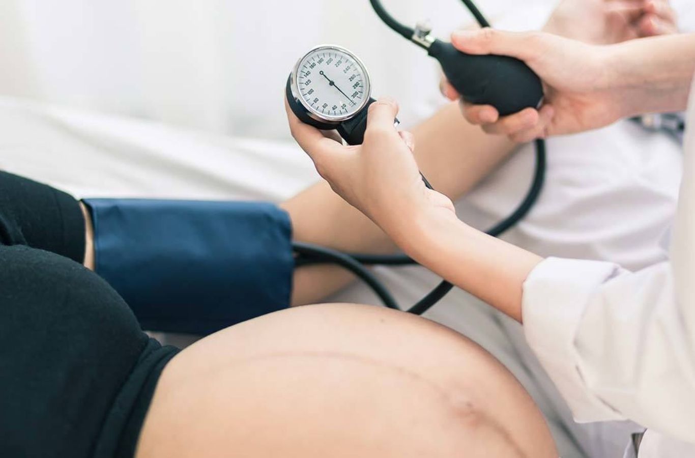 Bà bầu ăn bơ có tốt không? Lợi ích và cách ăn bơ để có một thai kỳ khỏe mạnh bơ duy trì huyết áp